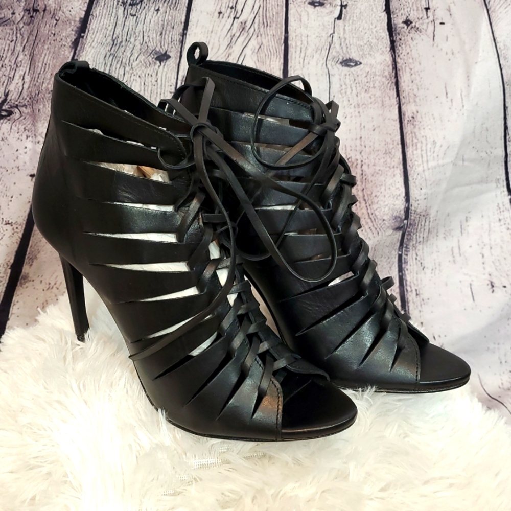 Zara Basic Lace-Up Heels Size 39 (EU)/Size 9 (US)